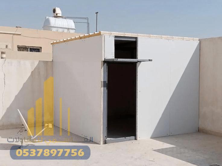 بناء ملاحق ساندوتش بانل بالرياض | شركة القاسمي للمقاولات | عازلة وسريعة التنفيذ